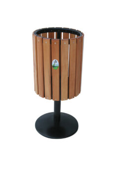 poubelle extérieur en bois